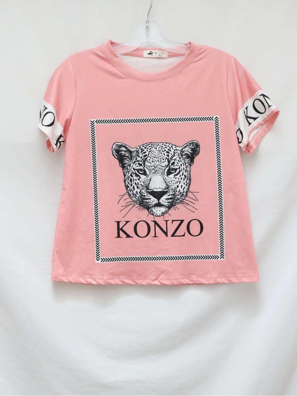 Pink designer logo t-shirt tiger leopard puma print short sleeve women’s top